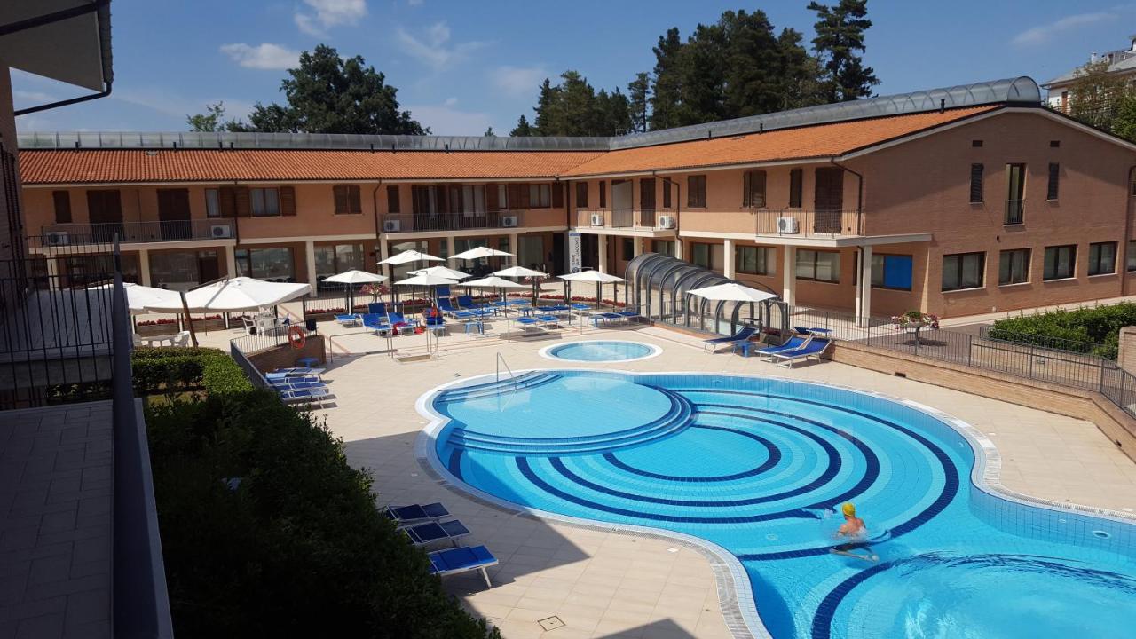 Residence Terme Di San Giacomo Sarnano Exterior photo
